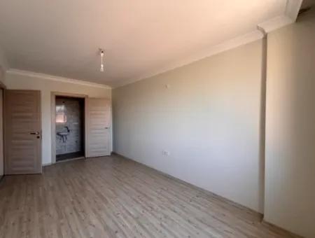 Mezzanine 2 1 Flat With En-Suite Bathroom And Balcony In Çolakibrahimbey Neighborhood