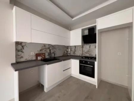 2 1 Apartment For Sale In The City Center With Indoor Parking, Elevator And Balcony