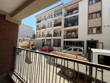 Comfortable And Luxury Flat For Sale In Seferihisar Çolak Ibrahim Bey Neighborhood