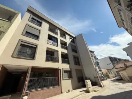 Modern 1 1 Apartment For Sale In Seferihisar Çolak İbrahim Neighborhood