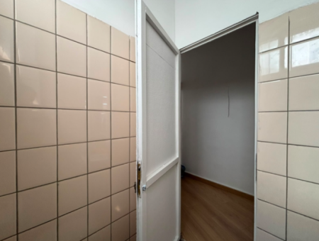 40M2 Wc Shop For Rent Opposite Emot In Alsancak Kahramanlar!