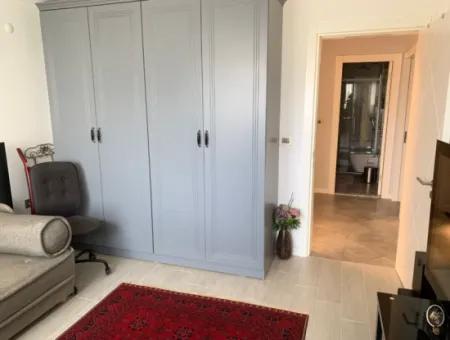 Private Villa With Terrace And Winter Garden In A Corner Location In Saygin Stil Yali