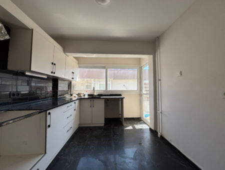 Alsancak Gazi School Opposite Open Front 3 1 Well-Kept Flat For Rent