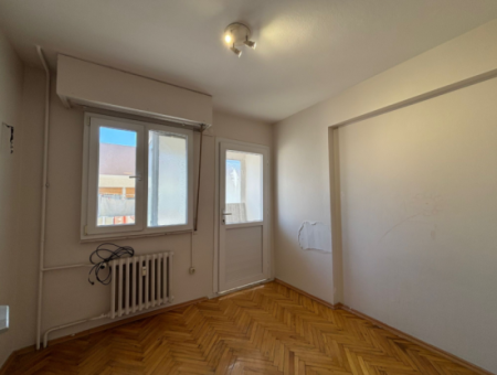 Alsancak Gazi School Opposite Open Front 3 1 Well-Kept Flat For Rent