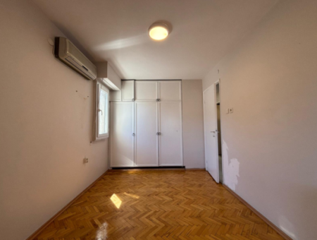 Alsancak Gazi School Opposite Open Front 3 1 Well-Kept Flat For Rent