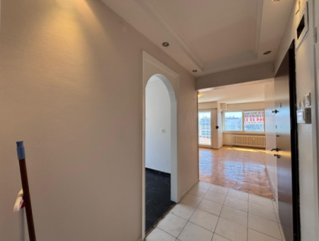 Alsancak Gazi School Opposite Open Front 3 1 Well-Kept Flat For Rent