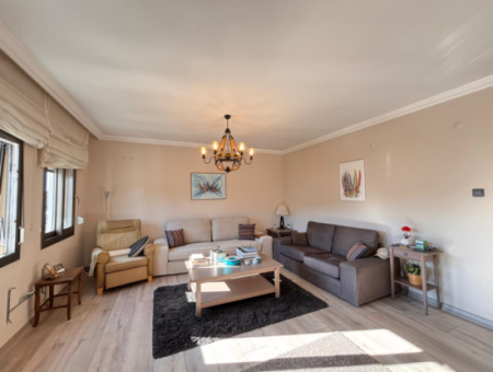 Fully Furnished Flat For Rent In Çeşme Musalla Neighborhood