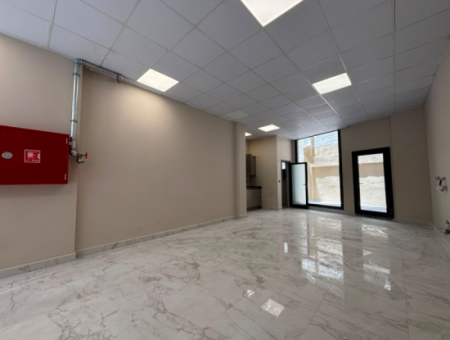 Alsancakswiss Hotel Karşisinda70M2 Free Shop For Rent With Net Wc