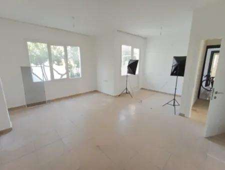 2 1 Apartment For Rent In The Heart Of Sığacık, Within Walking Distance Of Marina And Castle!