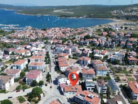 2 1 Apartment For Rent In The Heart Of Sığacık, Within Walking Distance Of Marina And Castle!