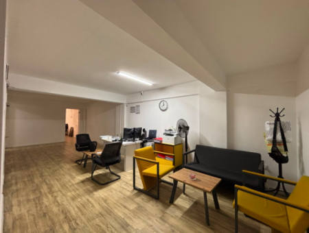 Alsancak Cyprus Martyrs 1St Floor 1 1 110M2 Office/Workplace For Rent