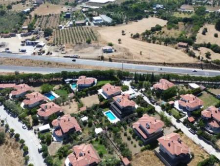 Furnished Villa For Rent With Fully Detached Pool In Seferihisar Ulamış Turunçevler Sitesi