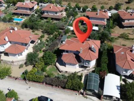 Villa With Pool For Sale In Seferihisar Ulamış | Fully Detached 5 1 Luxury Villa In Turunçevler Sitesi