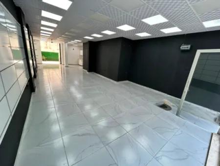 100M2 Shop With Garden On Main Street Near The Fair Republic Gate