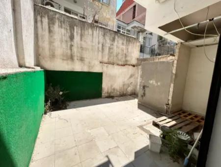 100M2 Shop With Garden On Main Street Near The Fair Republic Gate