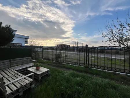 Centrally Located, Large Garden And Terrace Villa For Sale In Seferihisar Düzce Neighborhood