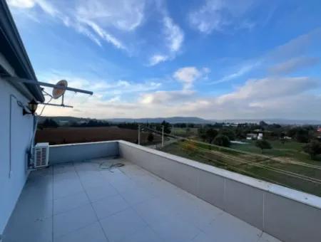 Centrally Located, Large Garden And Terrace Villa For Sale In Seferihisar Düzce Neighborhood
