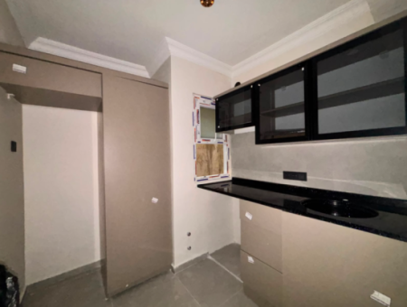 Flat For Sale Opposite Alsancak Dünyagöz Hospital Without Cost!