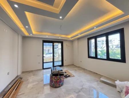 Private Villa For Sale In The Villas Area In The City Center Of Seferihisar