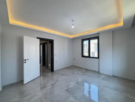 Private Villa For Sale In The Villas Area In The City Center Of Seferihisar
