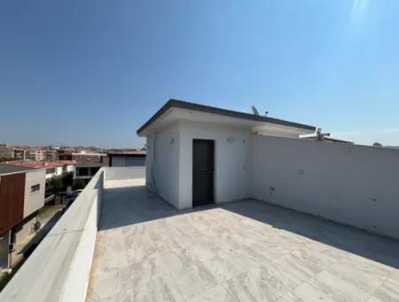 Private Villa For Sale In The Villas Area In The City Center Of Seferihisar
