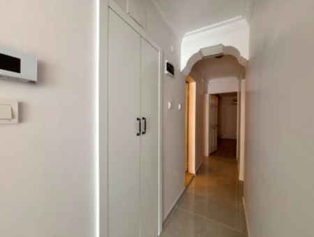 3 1 American Kitchen On Alsancak Cumhuriyet Boulevard Is Ready For Rent Both As An Office And As An Apartment, Where You Can Move Immediately.