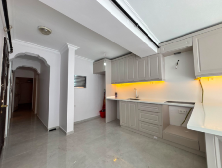 3 1 American Kitchen On Alsancak Cumhuriyet Boulevard Is Ready For Rent Both As An Office And As An Apartment, Where You Can Move Immediately.