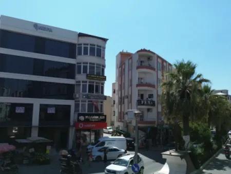 500 M² Duplex Commercial Area In A Prestigious Location In Seferihisar Bazaar Center