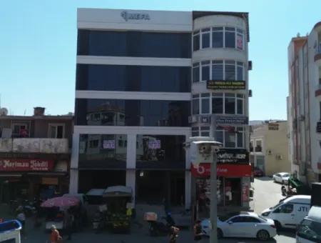 500 M² Duplex Commercial Area In A Prestigious Location In Seferihisar Bazaar Center