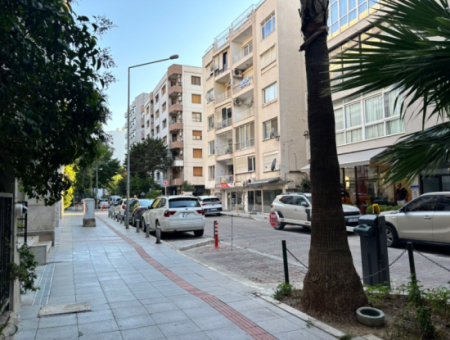 1 1 70M2 Concept Flat For Rent With Shutters On Alsancak Libas Street