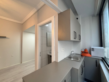 Alsancak Republic Square 4Th Floor Renovated Office/Workplace For Rent