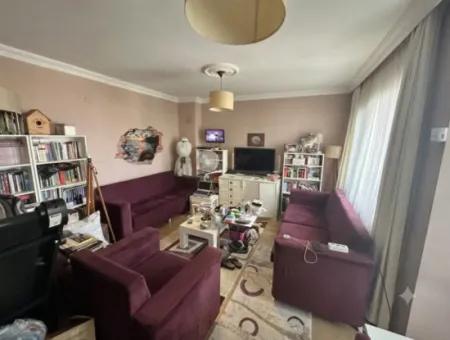 2 1 Flat For Sale Close To Karataş Hospital And Mithatpaşa Street