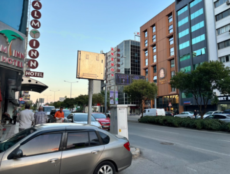 150M2 Well-Maintained Shuttered Shop For Rent In Alsancak Kahramanlar