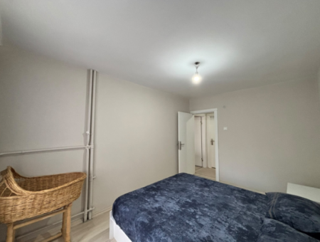 Alsancak Near Dutlu Street 3 1 3Rd Floor Well-Maintained Flat For Sale