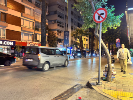 Corner Shop For Rent With Wc And Chimney On Alsancak Talatpaşa Boulevard!