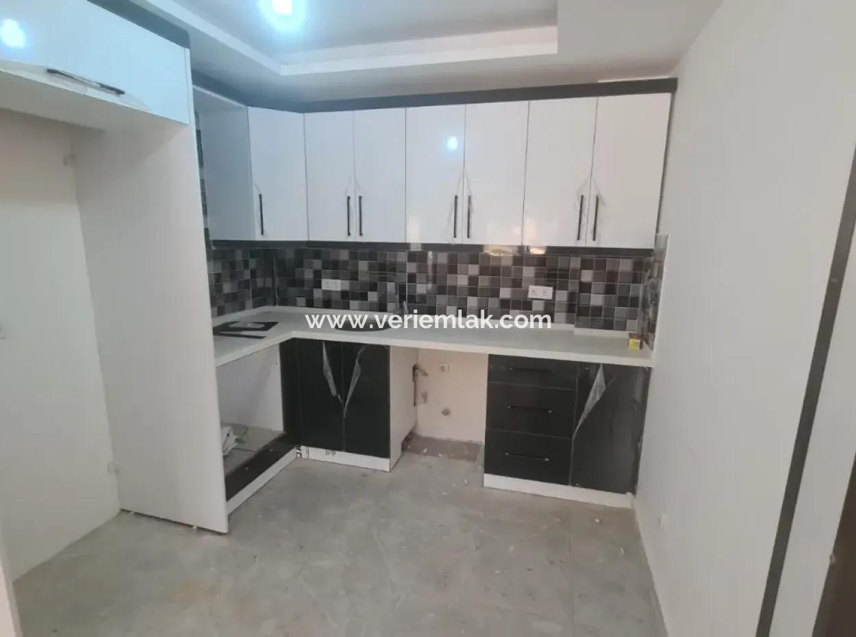 Doğanbey Cumhuriyet Mahallesi'nde Denize Yakın, Pergolalı, Şık Ve Modern Villa