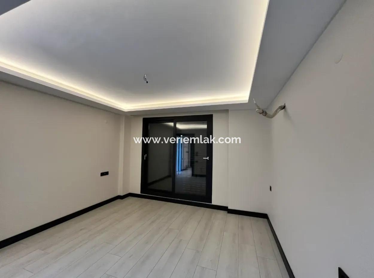 Seferihisar Akarca Bölgesinde Satılık 4 Cepheli, Müstakil Yüzme Havuzlu Lüks Villa