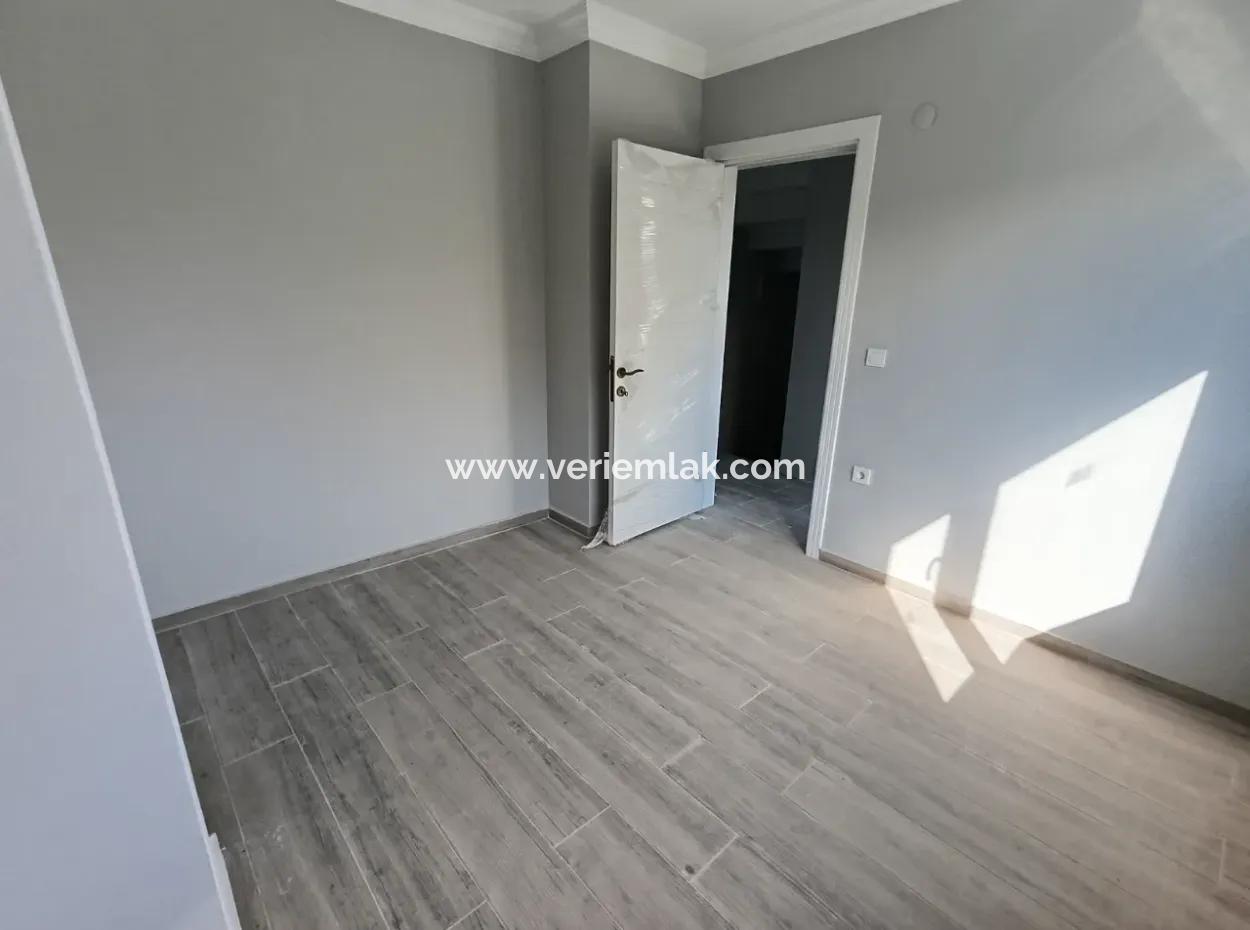 Akarca'nın Prestijli Bölgesinde, Bora Bora Evleri Yakınında Lüks Müstakil 4+1 Villa Sizi Bekliyor!