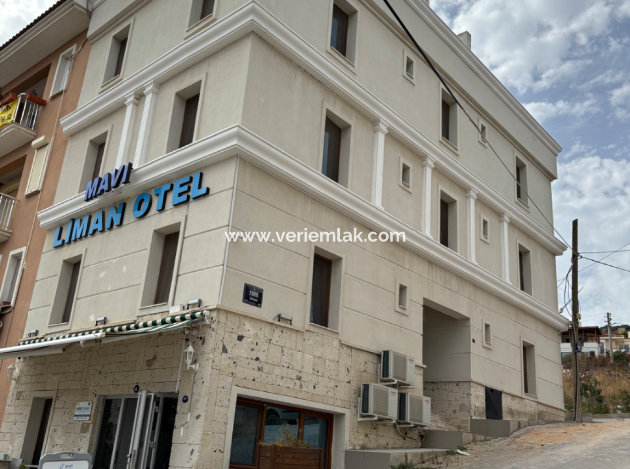 Çeşme Marinada Ruhsatlı 13 Odalı Kiralık Otel