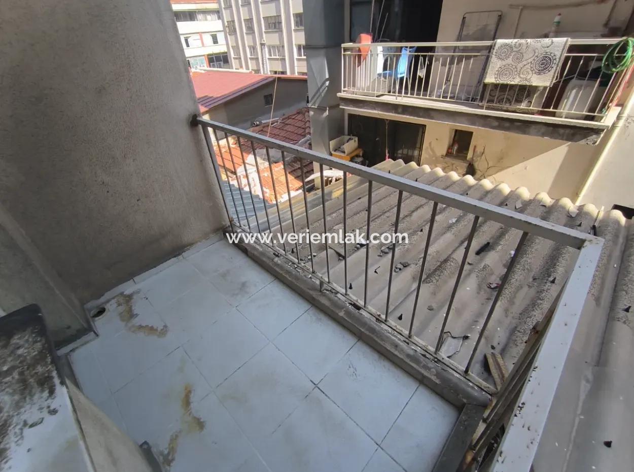 Fırsat İzmir’in Merkezinde İş Merkezlerinin Yoğun Olduğu Bölgede Satılık Ofis / Buro