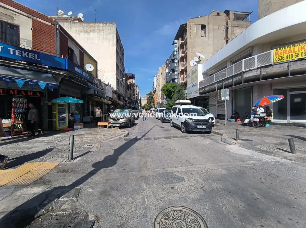 Fırsat İzmir’in Merkezinde İş Merkezlerinin Yoğun Olduğu Bölgede Satılık Ofis / Buro