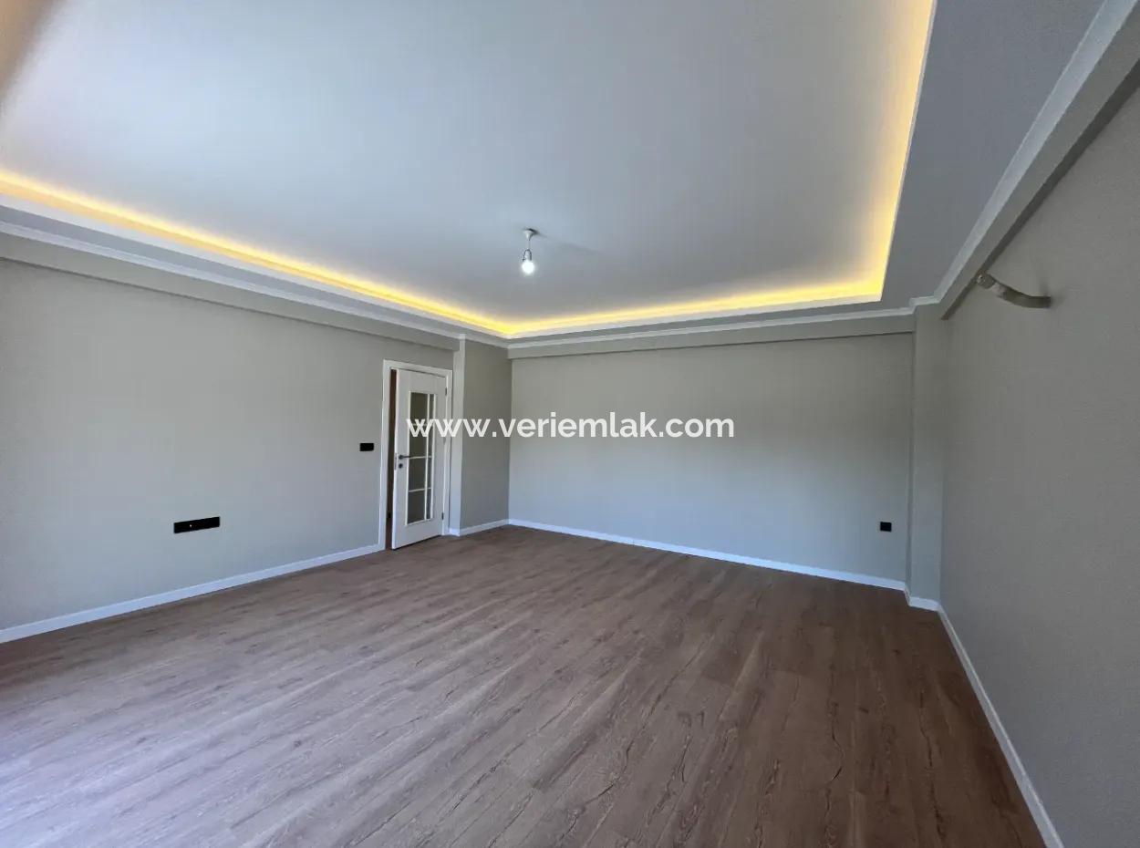 Seferihisar'da Havuzlu Site İçinde Sıfır 3+1 Daire | 140 M² | Ebeveyn Banyosu | Ayrı Mutfak | Manzaralı Teras | Geniş Peyzaj Alanları | Ferah Yaşam