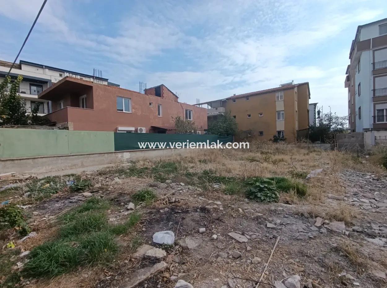 Seferihisar Hıdırlık Mahallesi'nde Yatırımlık Villa Arsası