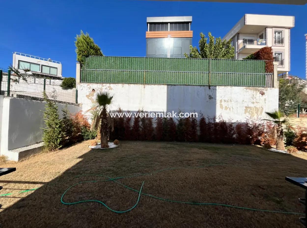 Seferihisar Sığacık Girlen Mevkiinde - Denize Yürüyüş Mesafesinde Lüks Müstakil Villa