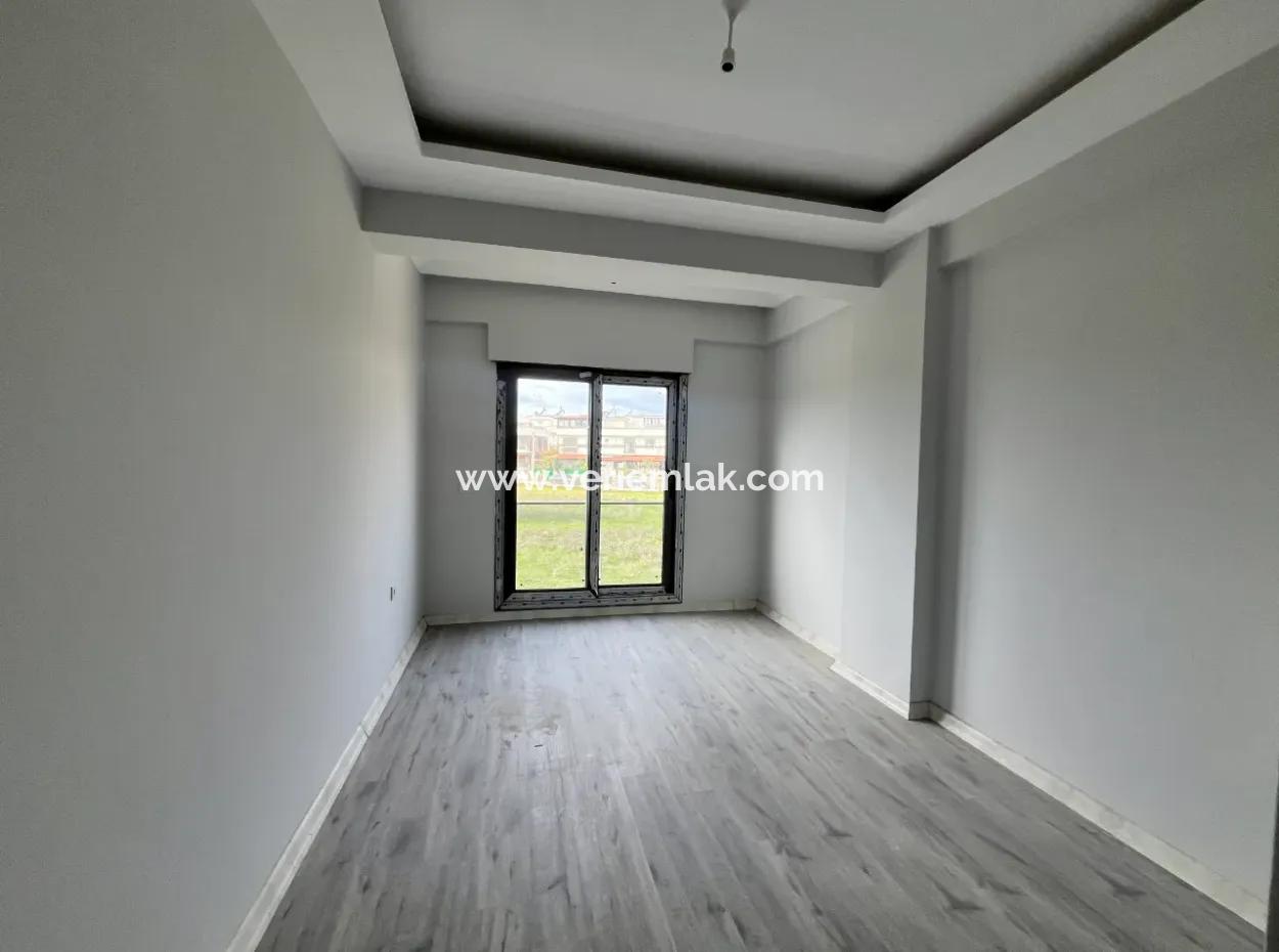 Seferihisar Tepecik Mahallesi’nde 3+1 Müstakil Havuzlu Villa