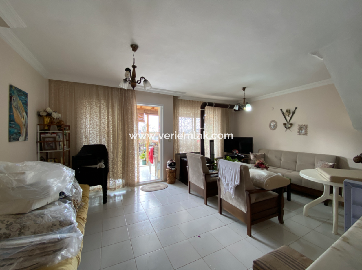 Seferihisar Doğanbey Doğa Sitesinde Yaşama Hazır Satılık 4+1 Villa