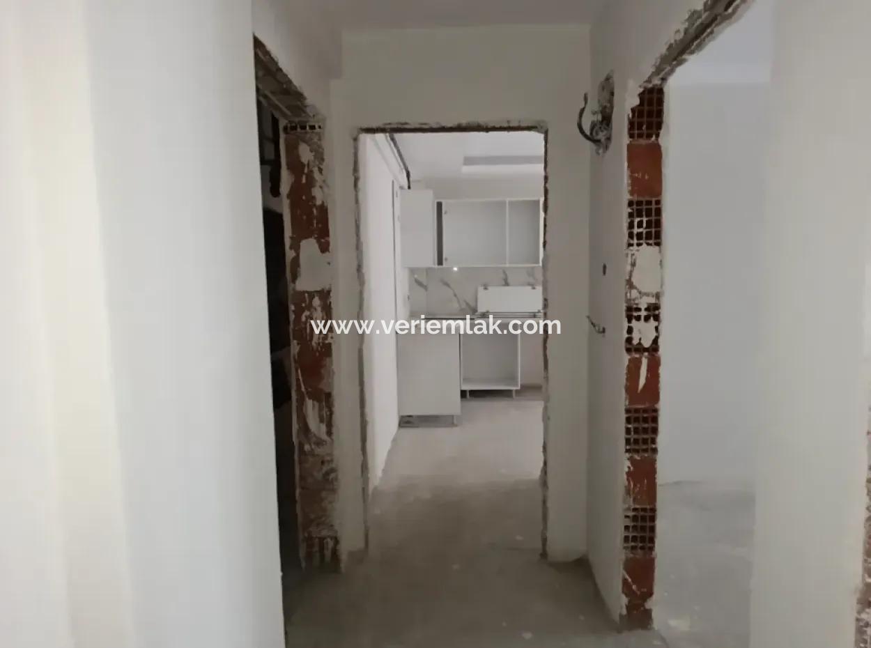 Seferihisar’da Devlet Hastanesi Yakınında Sıfır 2+1 Daireler!