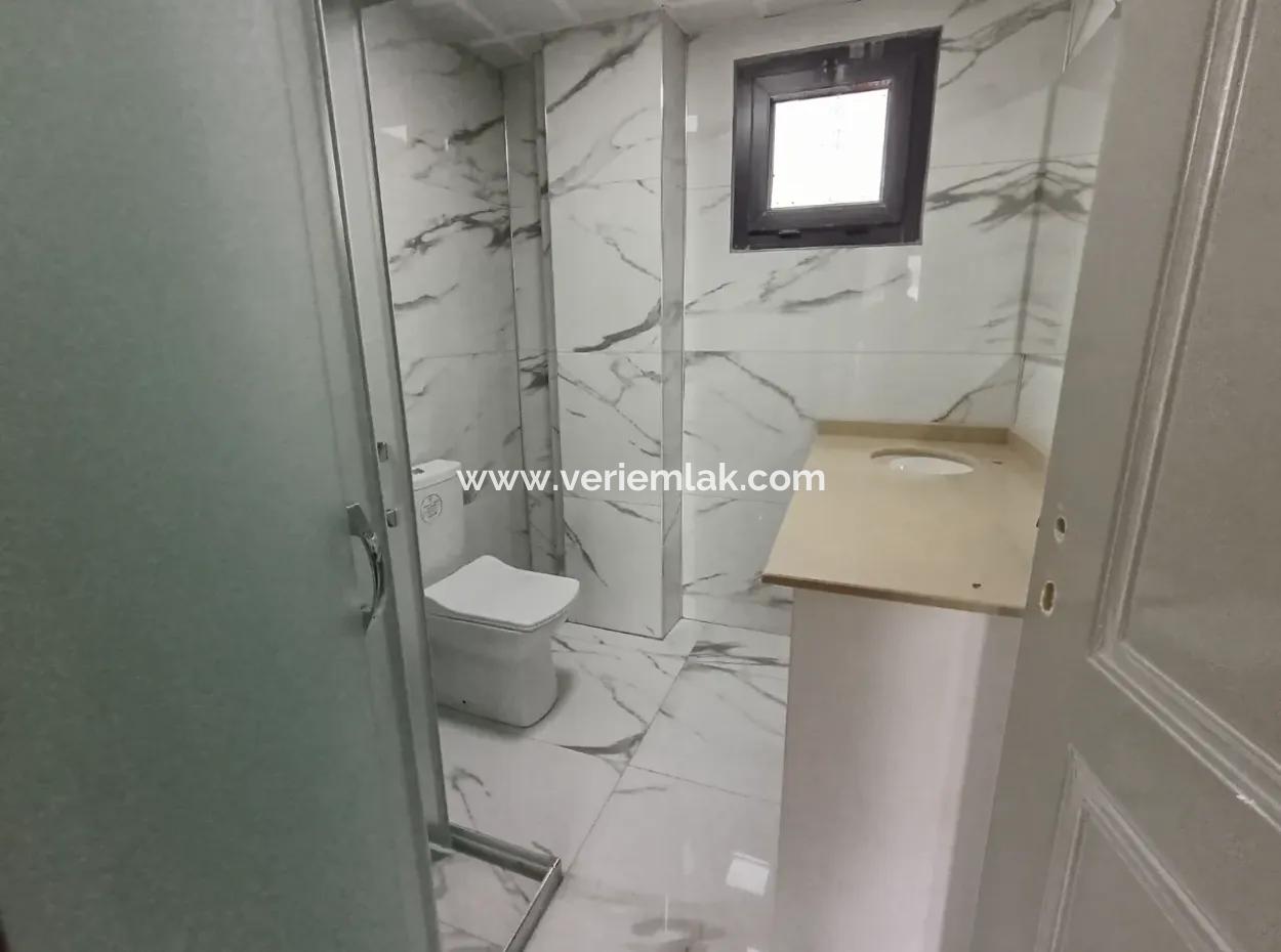 Akarca'da Denize 70 Adım Mesafede 4+1 Köşe Parsel Sıfır Villa