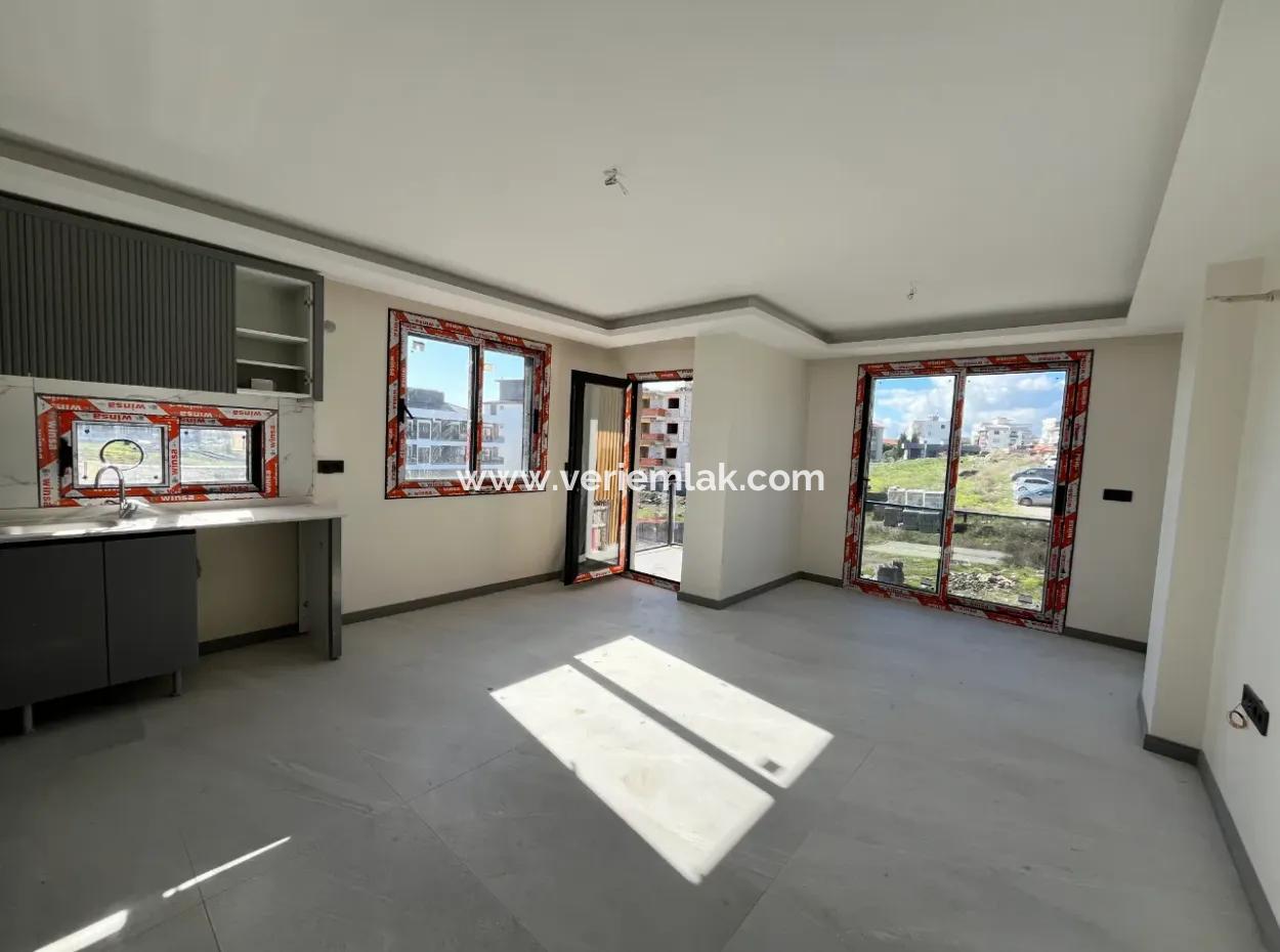 Seferihisar Çolakibrahimbey Mahallesi’nde Lüks Ve Modern 1+1 Daireler!