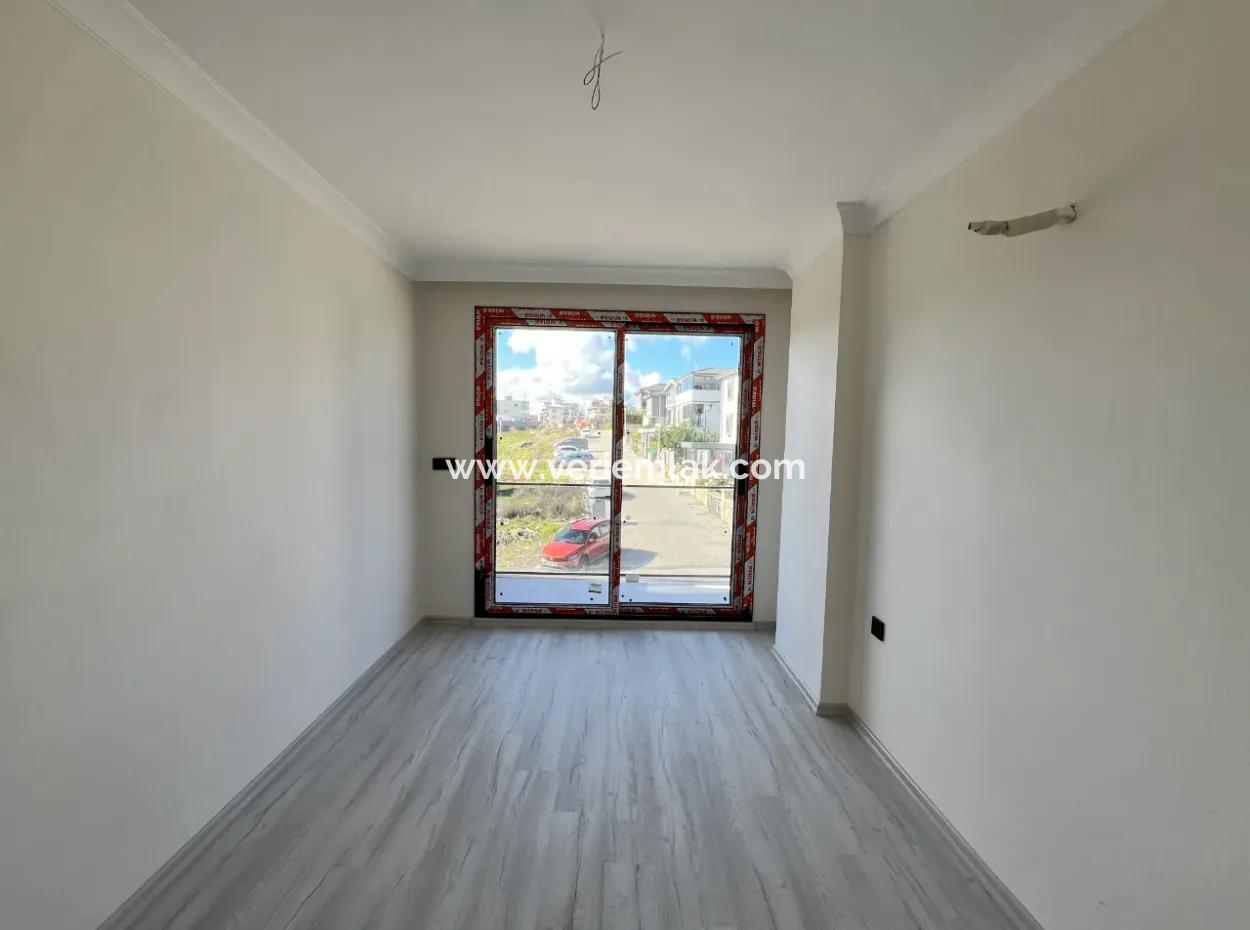 Seferihisar Çolakibrahimbey Mahallesi’nde Lüks Ve Modern 1+1 Daireler!